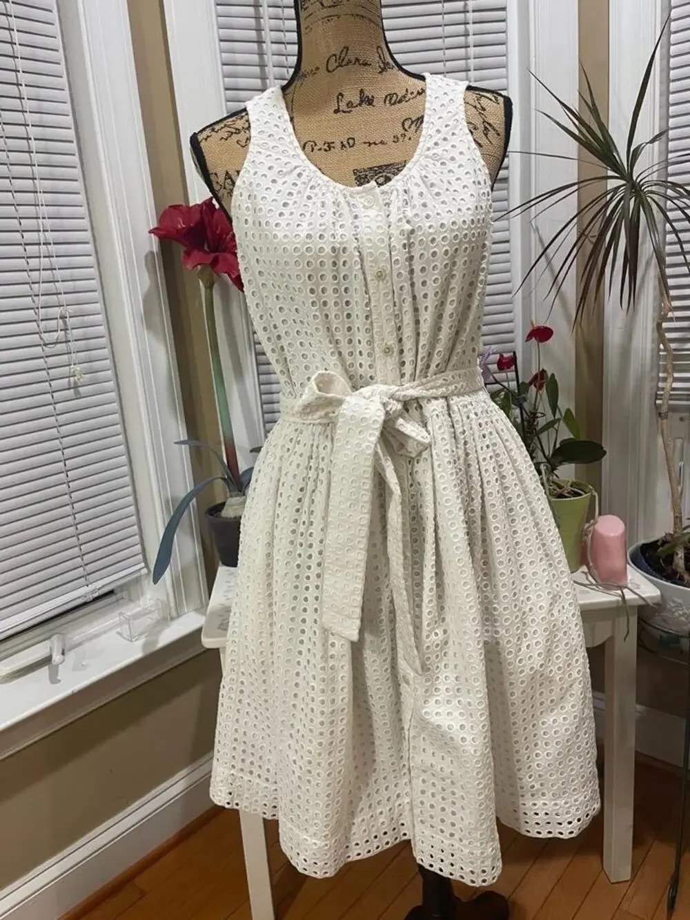 Kate Spade White Broome Street Dot Eyelet Short Casual Dress Medium (DR100